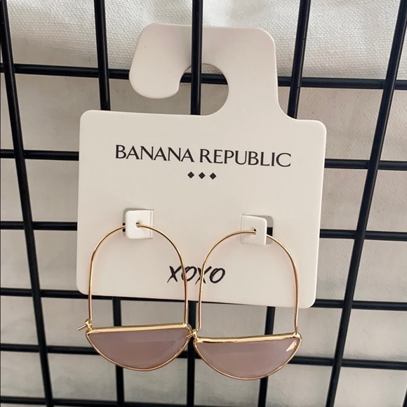 Banana Republic swing earrings. - Picture 4 of 8
